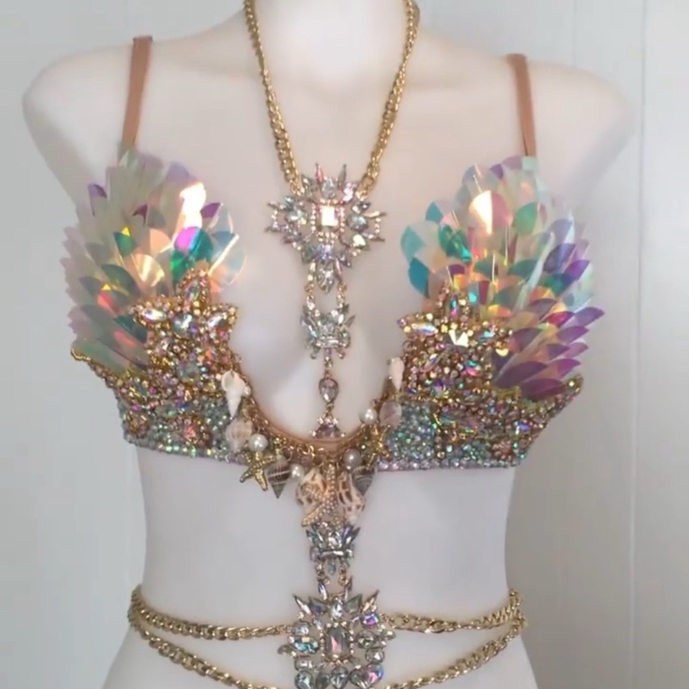 Sparkling Jewel-Embellished Bra in Cream